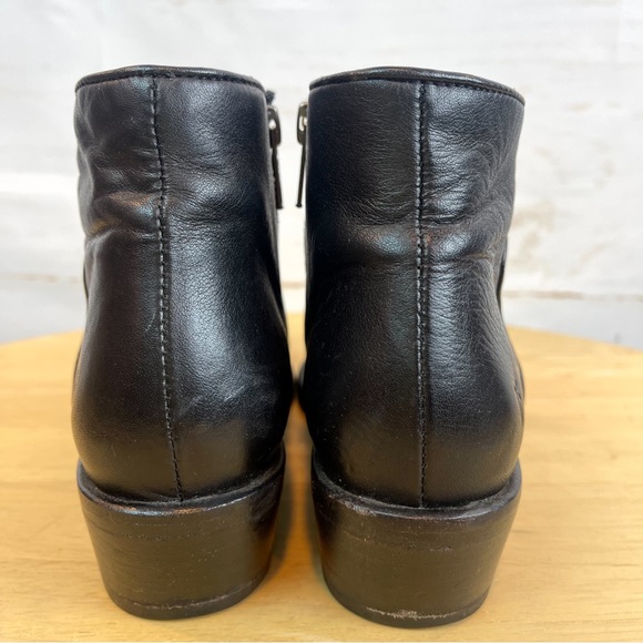 Frye Carson Piping Bootie | 6.5 - Picture 6 of 13